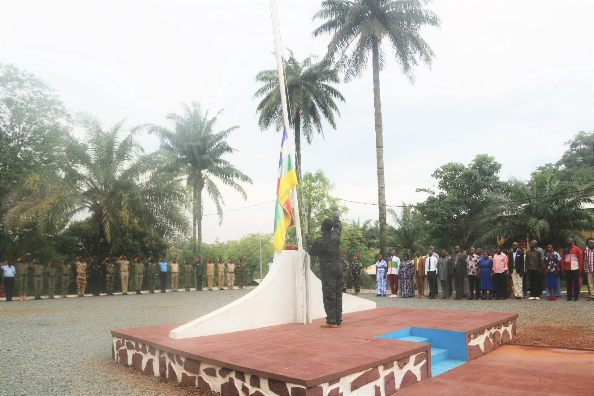 PRESSE MILITAIRE