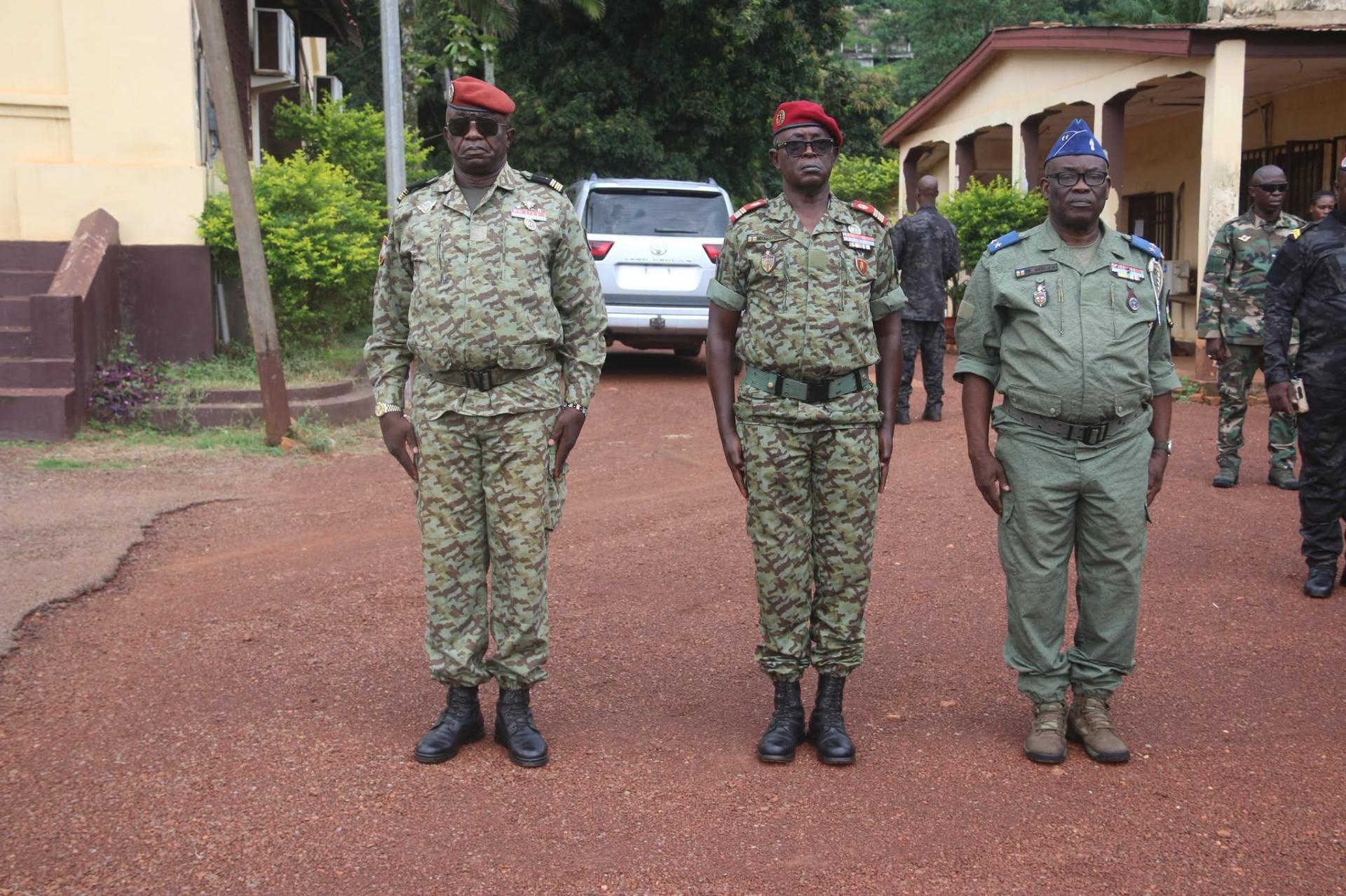PRESSE MILITAIRE